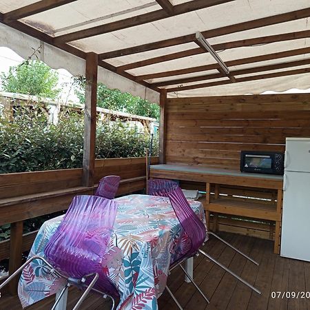 Vacances Familiales Dans Camping Avec Piscine Fréjus Εξωτερικό φωτογραφία