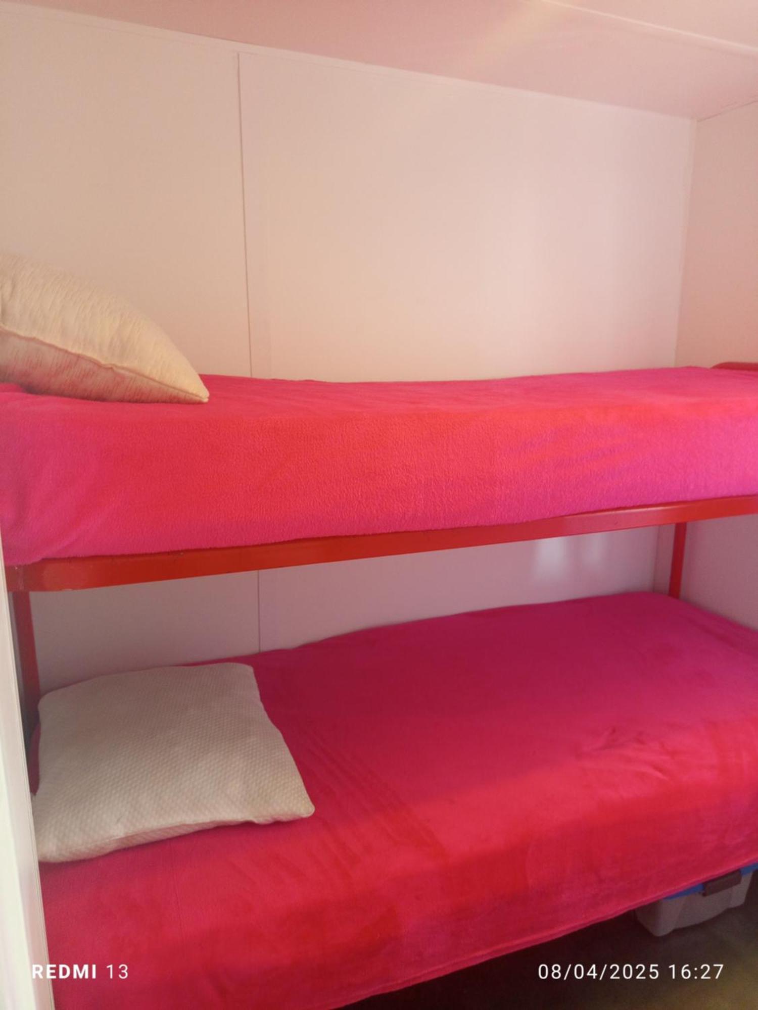 Vacances Familiales Dans Camping Avec Piscine Fréjus Δωμάτιο φωτογραφία